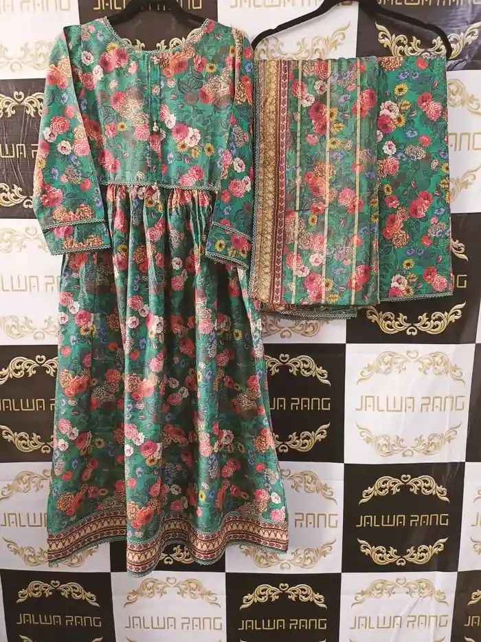 JRED1021 Ladies Ready to Wear Printed Pakistani Suits in UAE